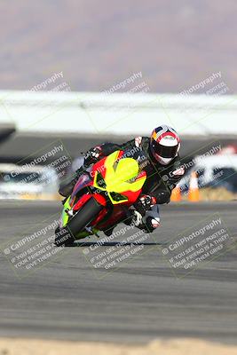 media/Jan-14-2024-SoCal Trackdays (Sun) [[2e55ec21a6]]/Turn 16 Set 2 (1125am)/